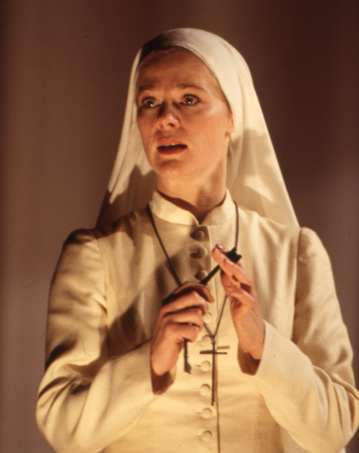 <p>What does Hudson (1848) say about Isabella as a character?</p>