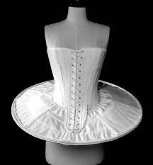 tools used to accentuate dress in renaissance