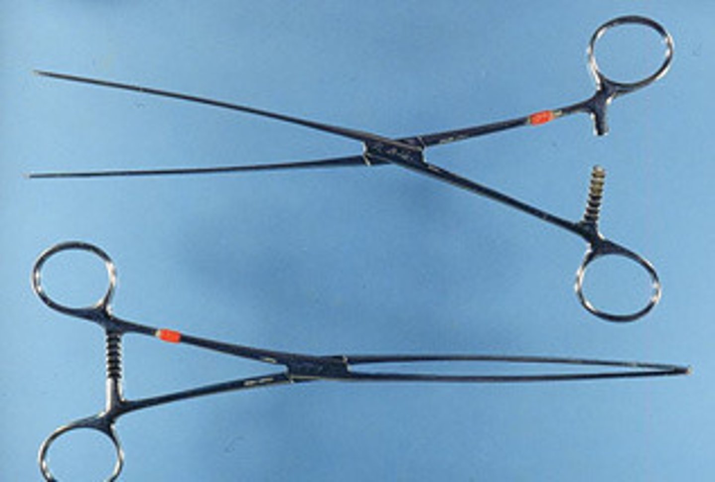 <p>Flexible, Atraumatic jaws, Poor tool for holding tissue, Used to safely clamp off viable portions of bowel and other delicate tissue</p>