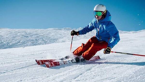 <p>Je ____ du ski.</p>
