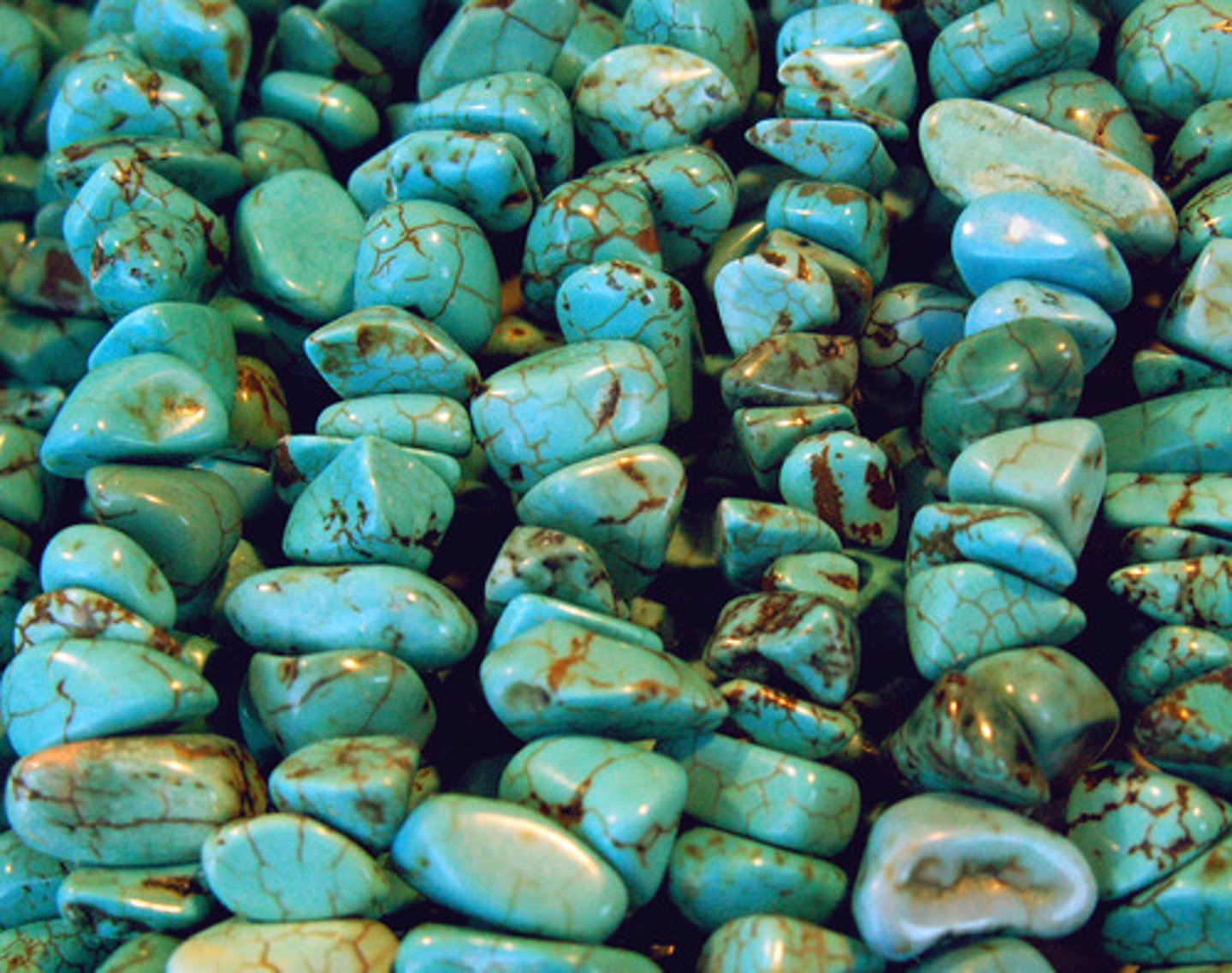 <p>turquoise</p>