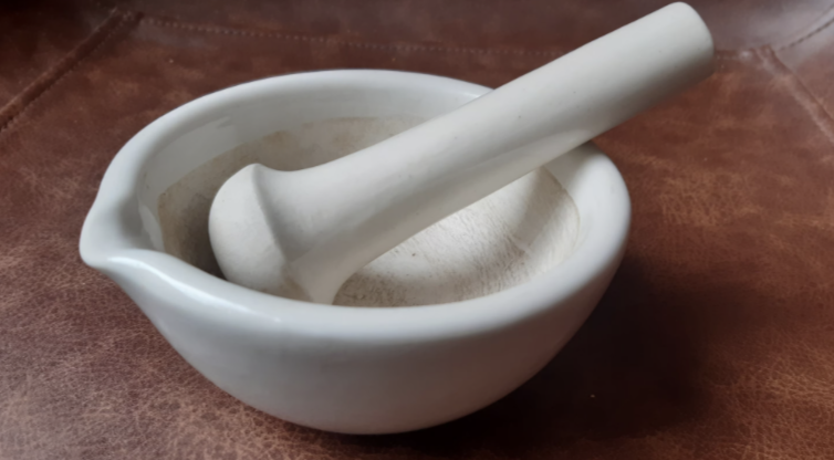 <p>used to crush and grind substances</p>