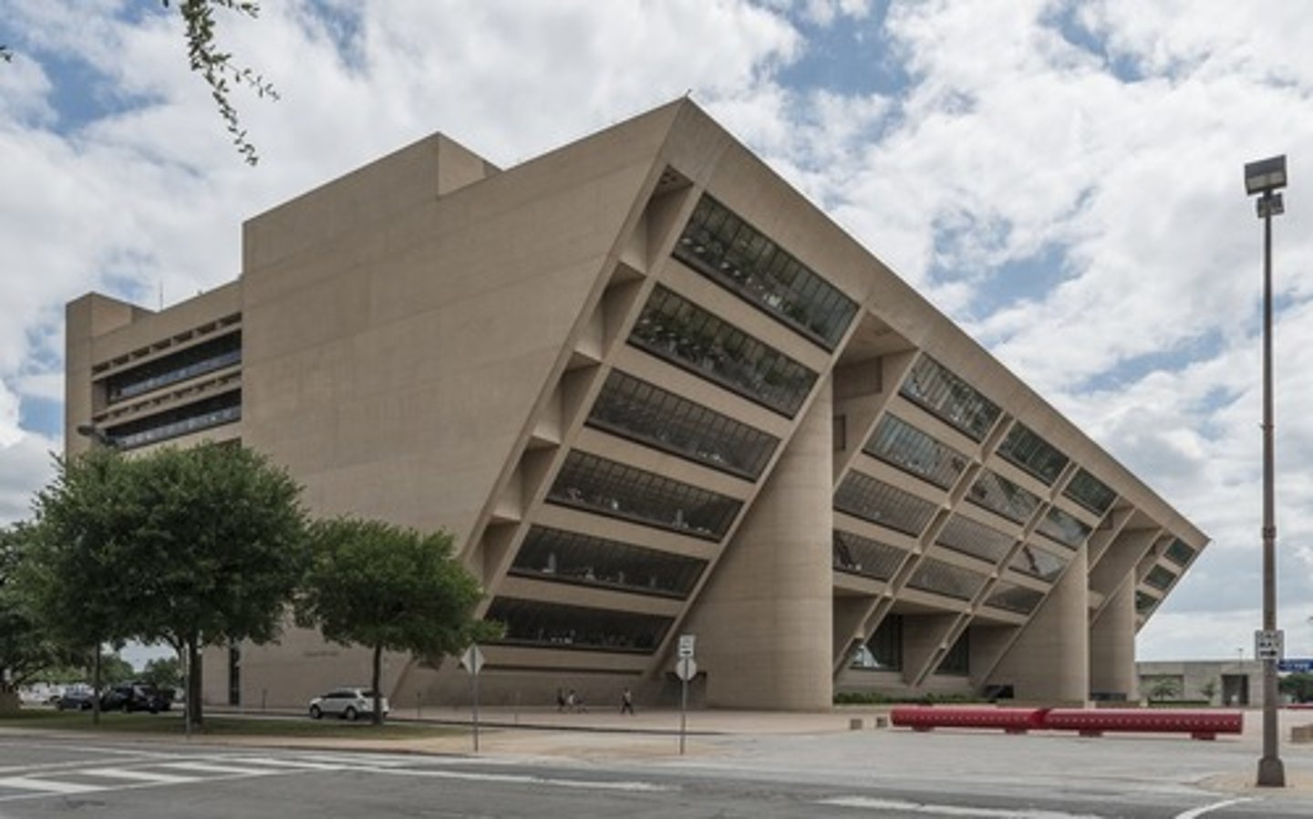 <p>City Hall, Dallas, TX</p>