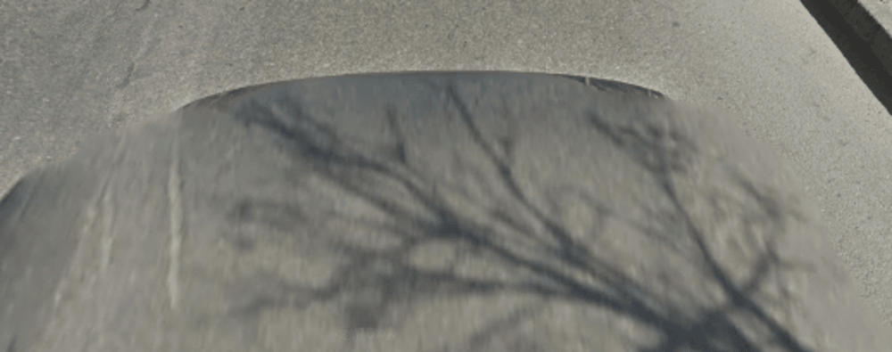 <p>What car is this</p>