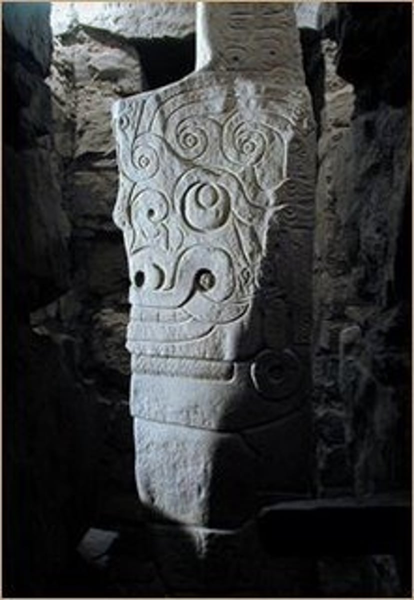 <p>a column of rock portraying a chavin mythical being who provided the god's oracular declamations</p>