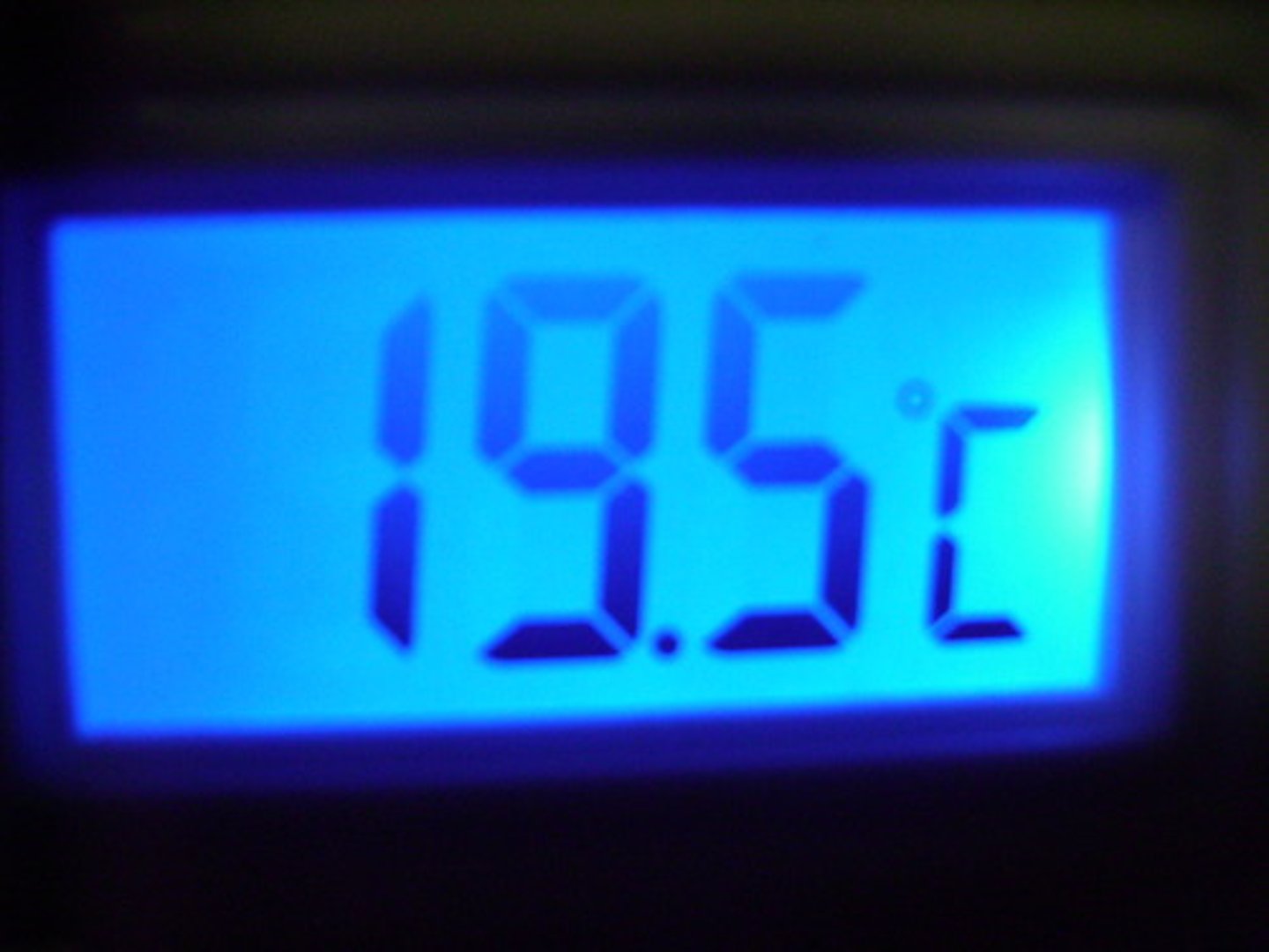 <p>～ degrees (temperature)</p>
