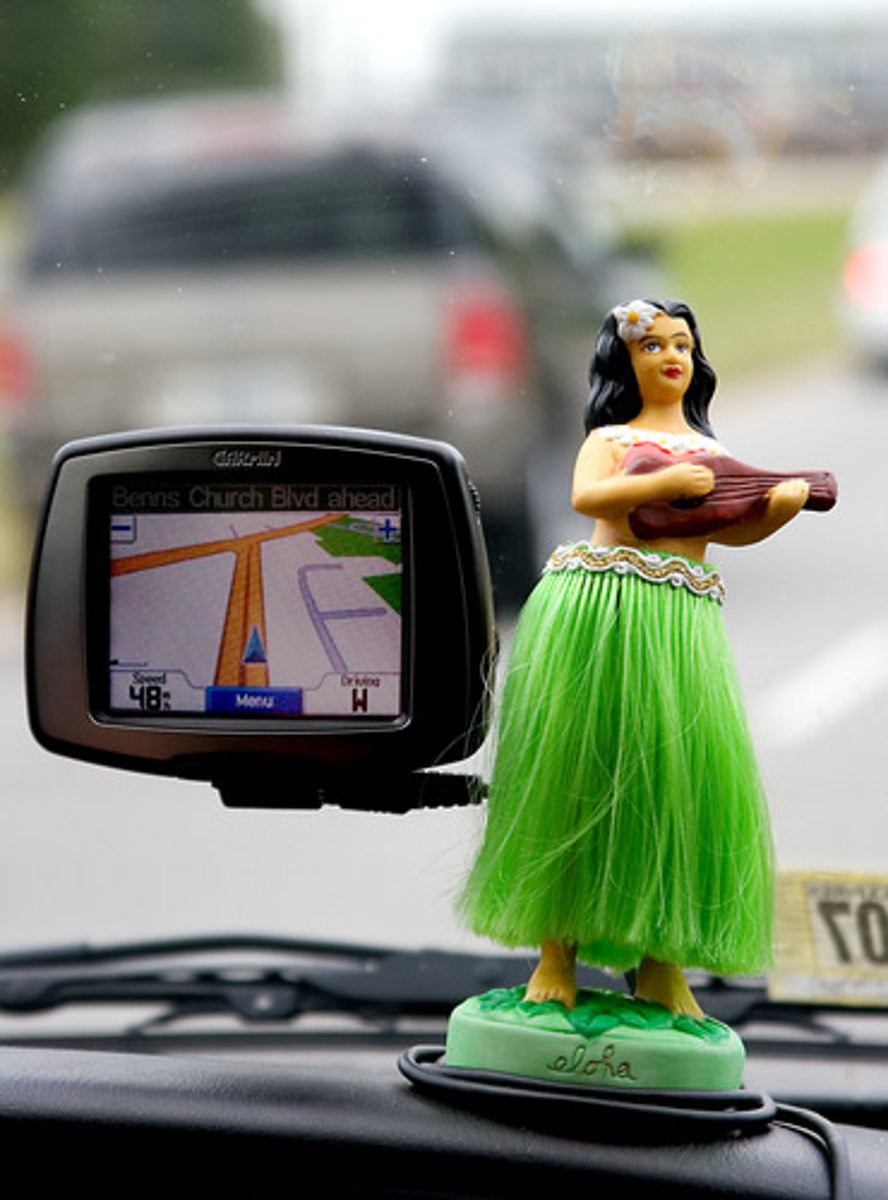 <p>(global positioning system) is a system that determines accurately the precise position of something on earth</p>