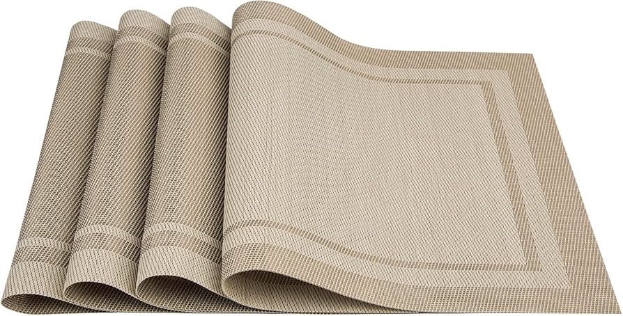 <p>The placemats</p>