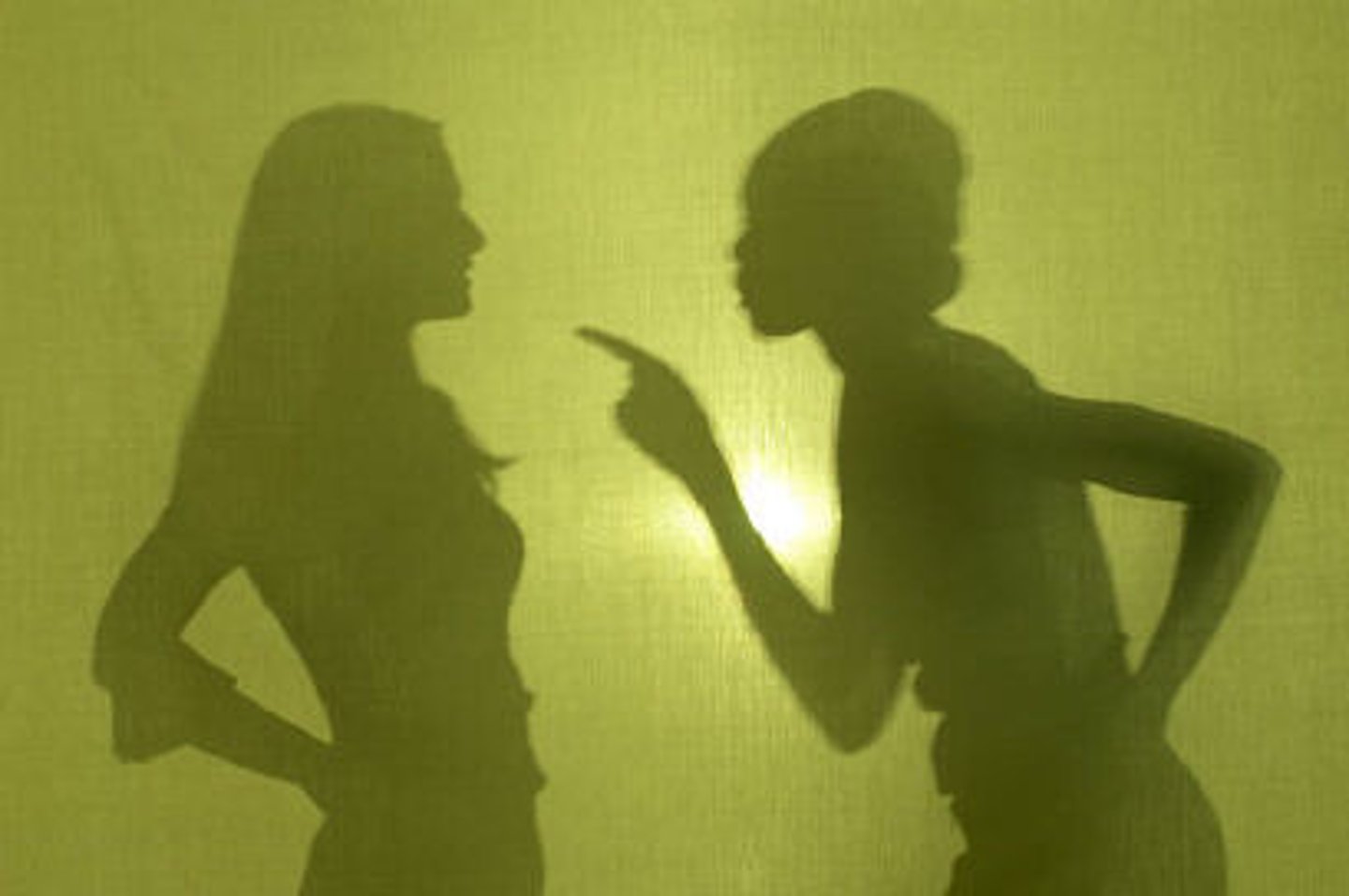 <p>응수</p>