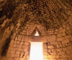 <p>Interior of Treasury of Atreus tholos tomb, Mycenae</p>