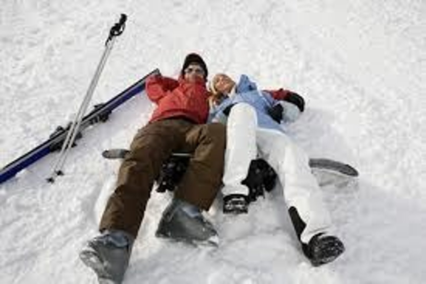 <p>I broke my leg while skiing</p>