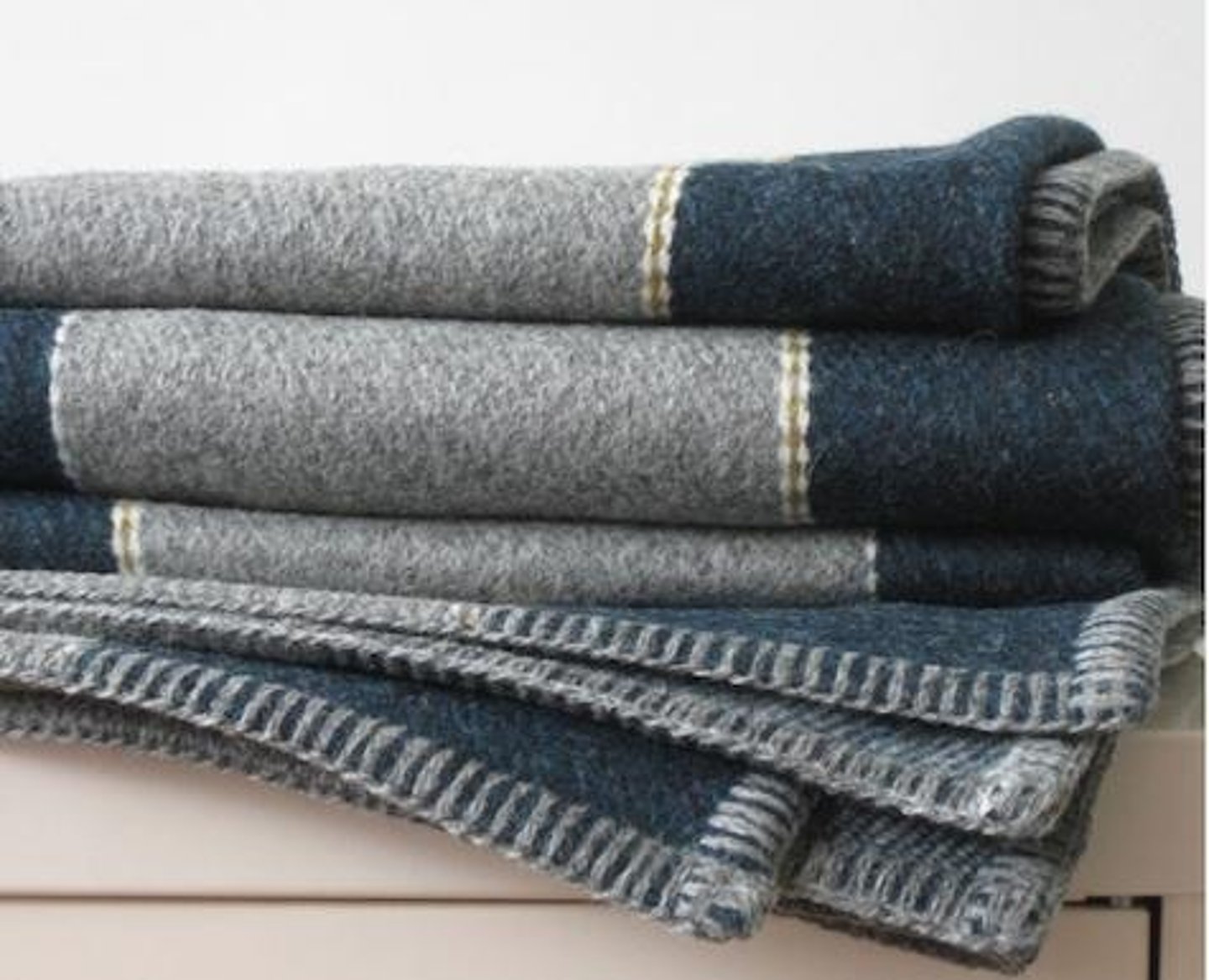 <p>blanket</p>