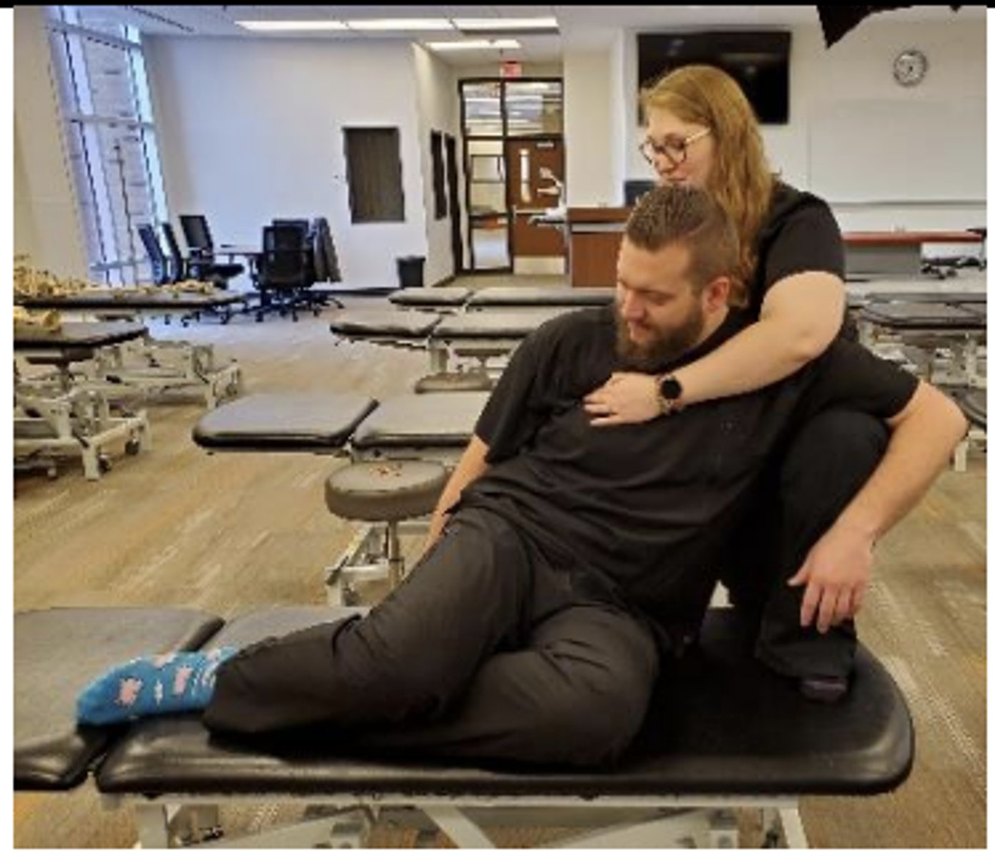 <p>F STRT</p><p>knee opposite of tenderpoint up with patient's legs toward tenderpoint, Dr push knee forward for rotation</p>