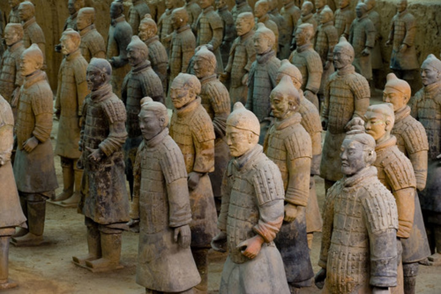 <p>(bīng mǎ yǒng) terracotta warriors and horses</p>