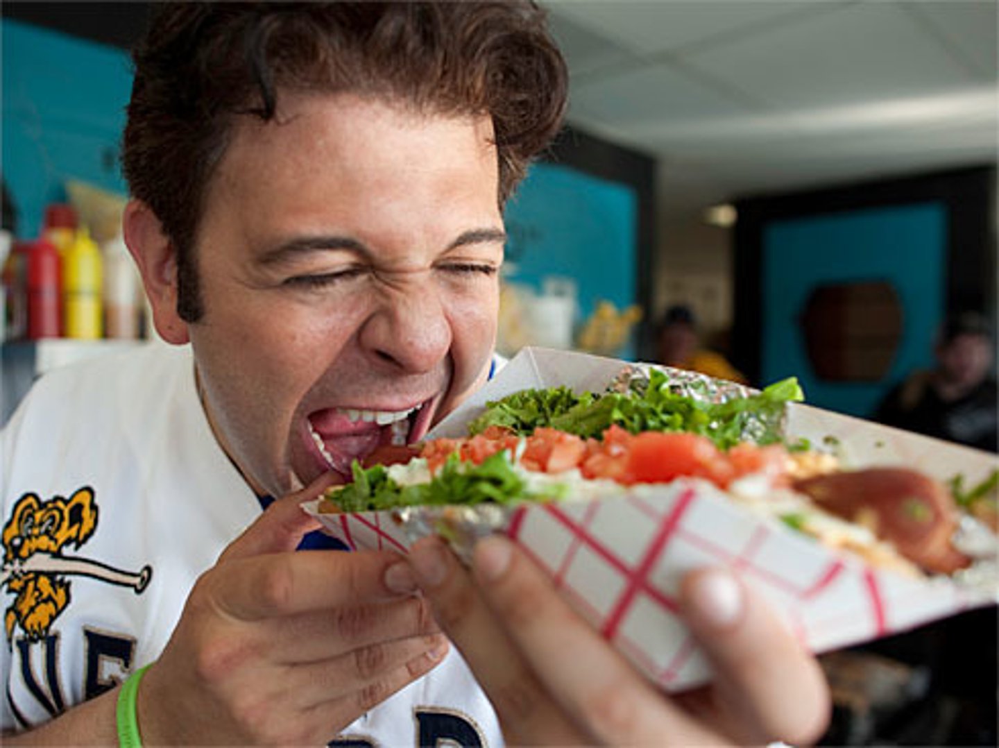 <p>to eat or drink something quickly</p>