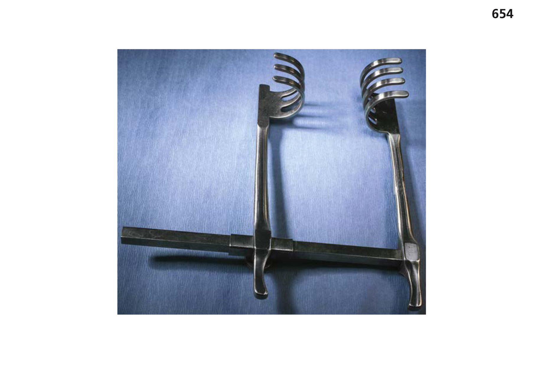 <p>Function: To hold the ribs apart during thoracic surgery</p>