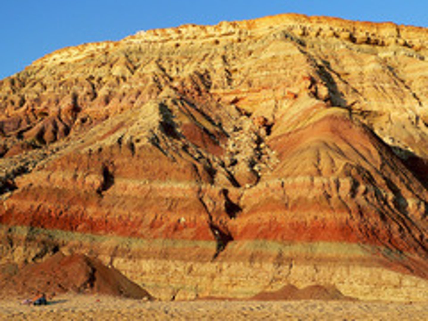 <p>A geologist that presented the idea that the geological processes we see in action today must be the same ones that shaped Earth millions of years ago. Ancient volcanoes released lava and gases, just as volcanoes do now. Ancient rivers slowly dug channels and carved canyons in the past, just as they do today.</p>