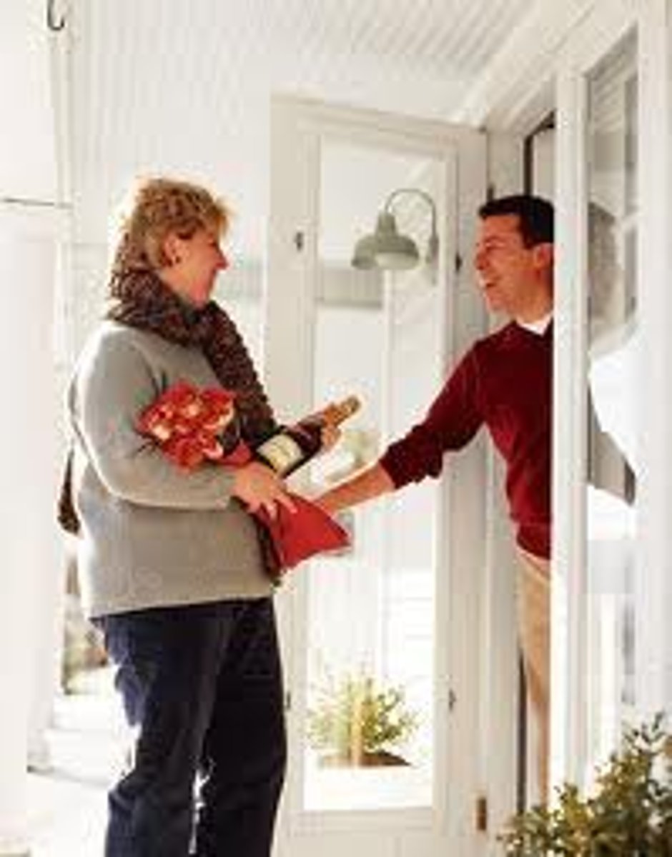 <p>to welcome, to greet</p>