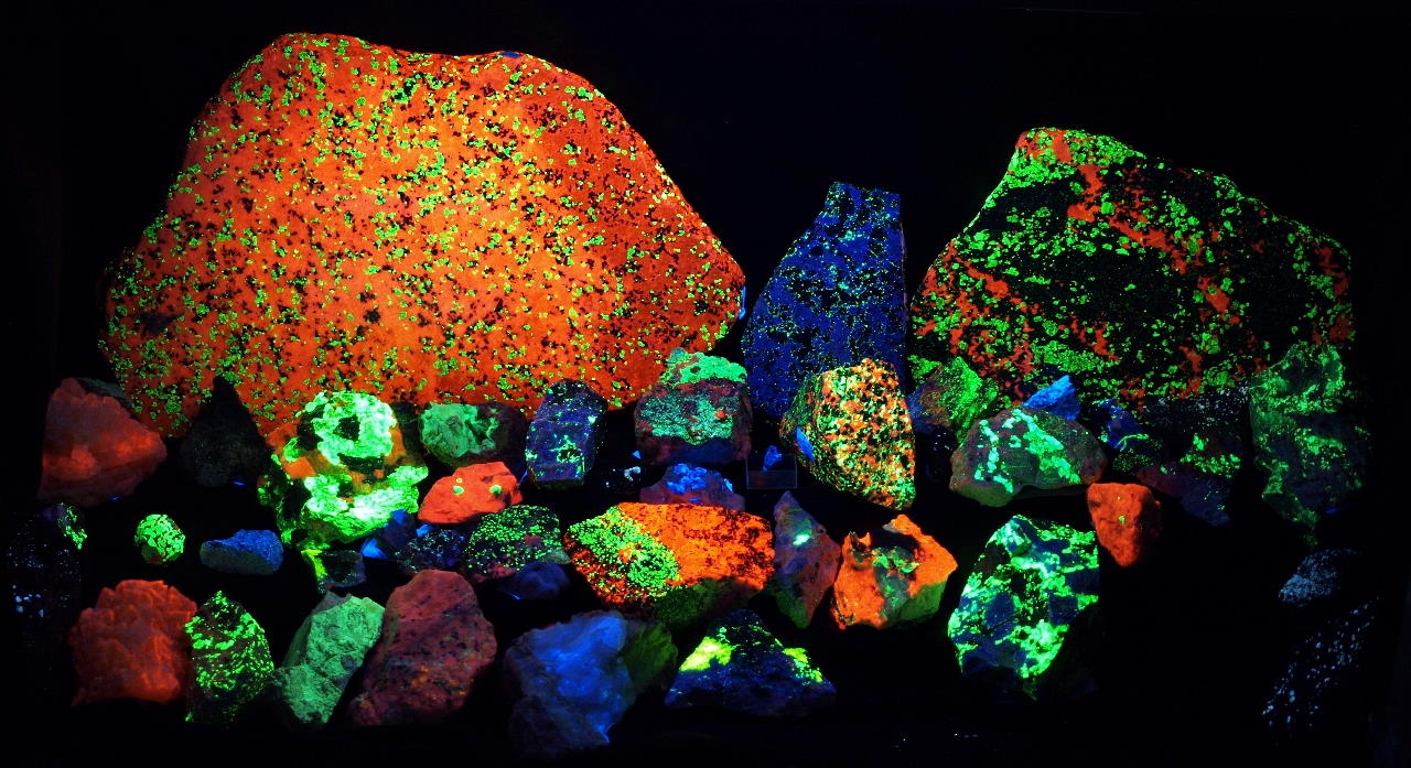 <p>Fluorescence</p>
