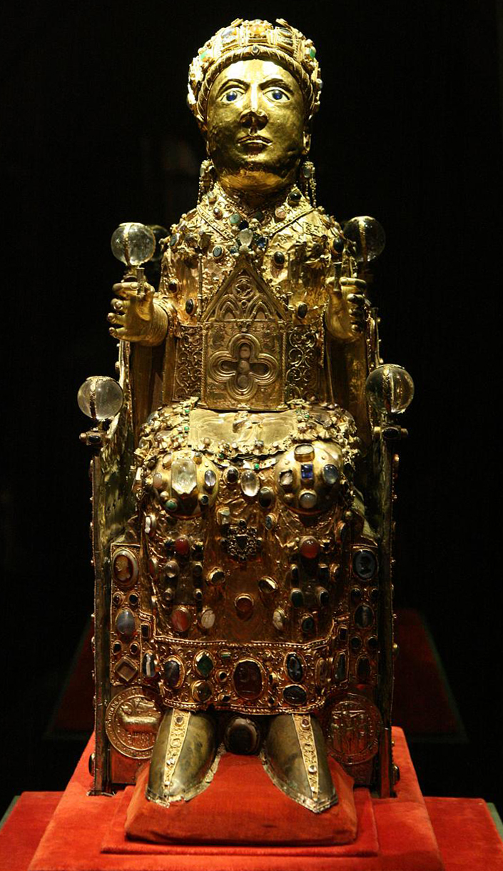 One of the most famous relics in Europe which house the skull of a child martyr who was killed after she refused to worship the Roman pagan gods. It home in the Church of Saint Foy in Conques, France. 