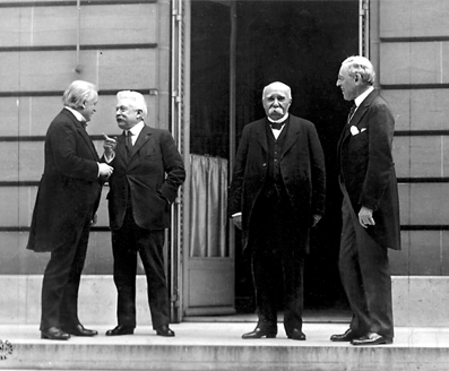 <p>The great rulers and countries excluding Germany and Russia met in Versailles to negotiate the repercussions of the war, such leaders included Lloyd George (Britain), Woodrow Wilson (America), Clemenceau (France) and Italy. The treaty of Versailles was made but not agreed to be signed and the conference proved unsuccessful.</p>