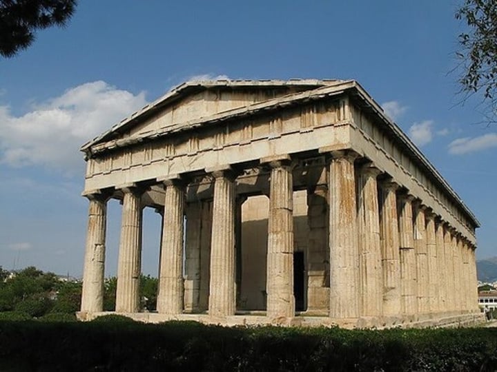 <p>Hefaistův chrám v Athénách<br>nejspíš je od architekta Iktina, který spolu s Kallikratem stavěl Parthenon, hlavní chrám athénské akropole<br>• sochařská výzdoba (panathenajský průvod) od Feidia</p>