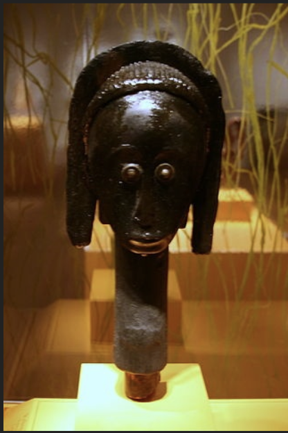 <p><span>Reliquary guardian head, Fang peoples, Gabon. Late 19th-20th century</span></p>