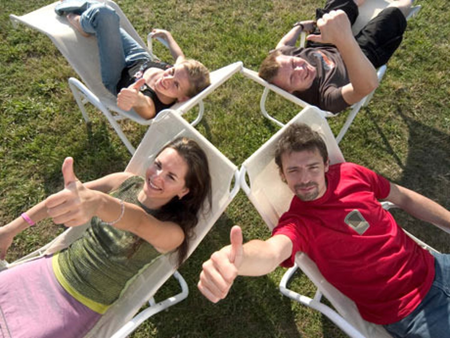 <p>to hang out with friends</p>