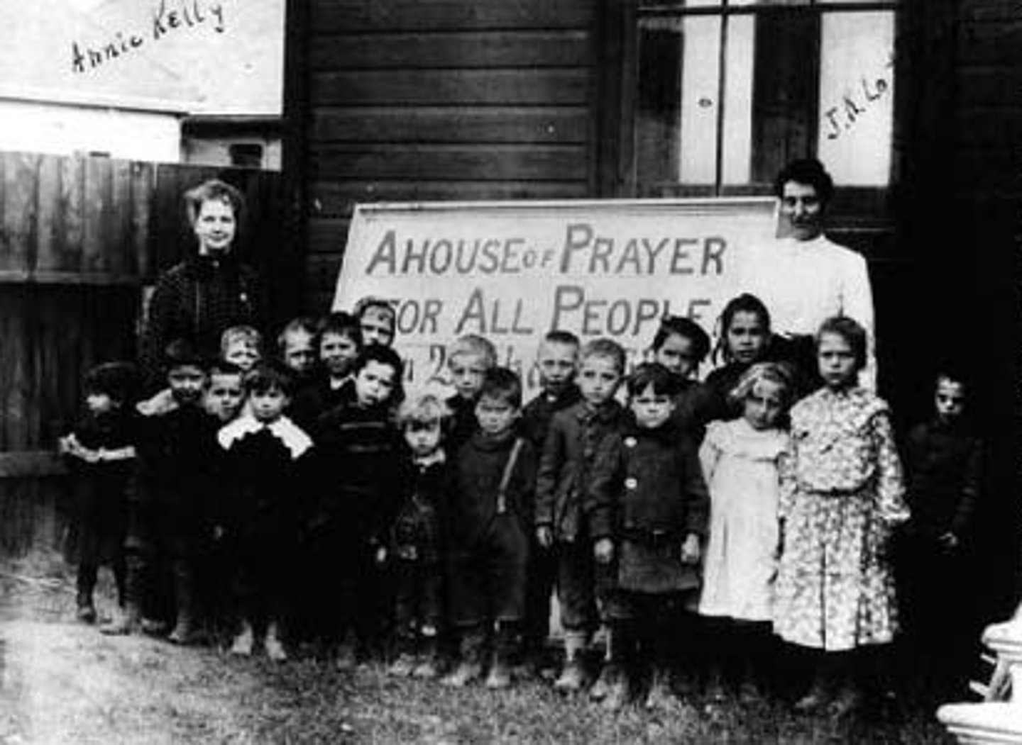 <p>- Founded by Protestant intellectuals at the end of 19th Century and beginning of 20th Century.</p><p>- Applied Christian ethical principles to war, charity, etc.</p>