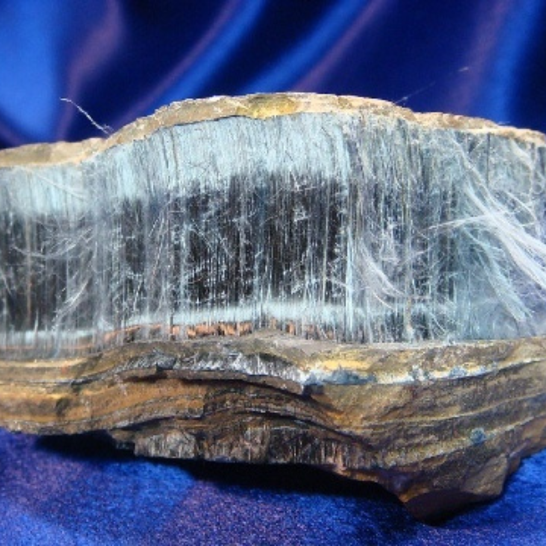 <p>What is this mineral?</p>