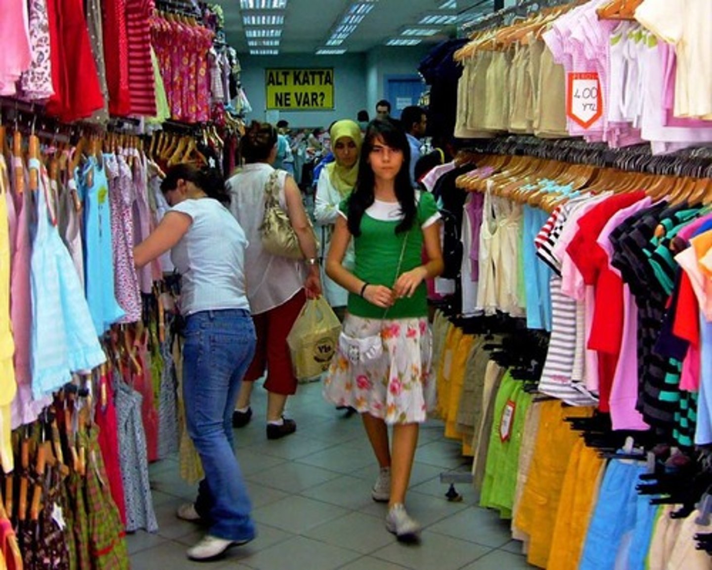 <p>clothes store</p>