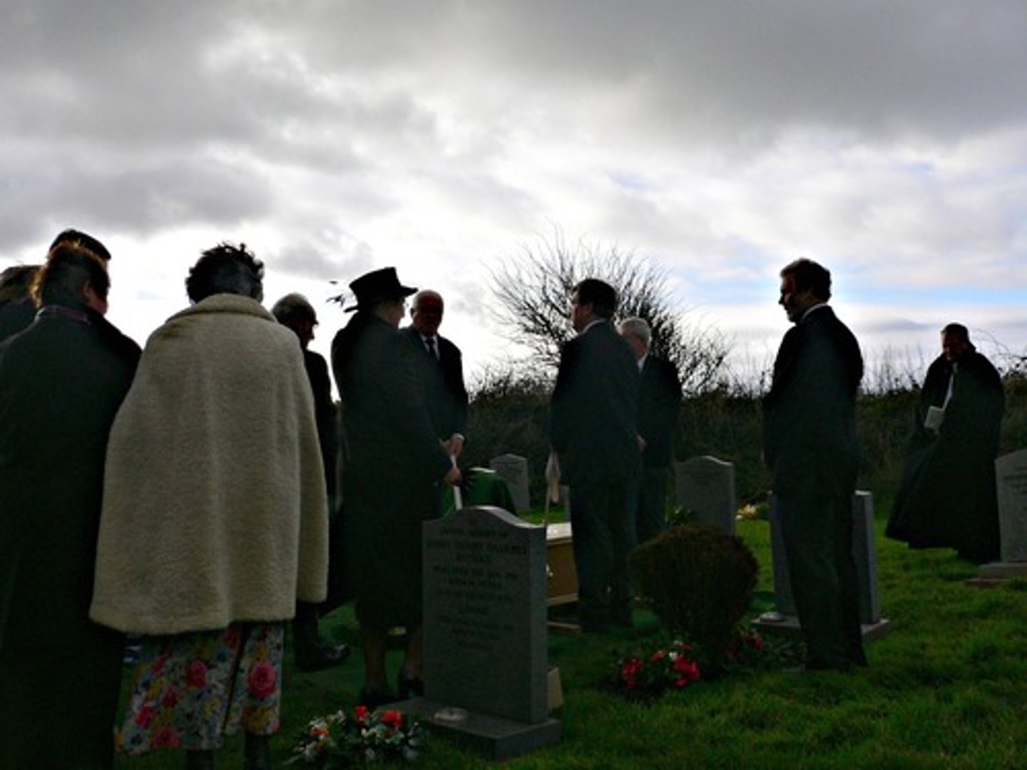 <p>His body was brought back to Texas and buried with honors</p>