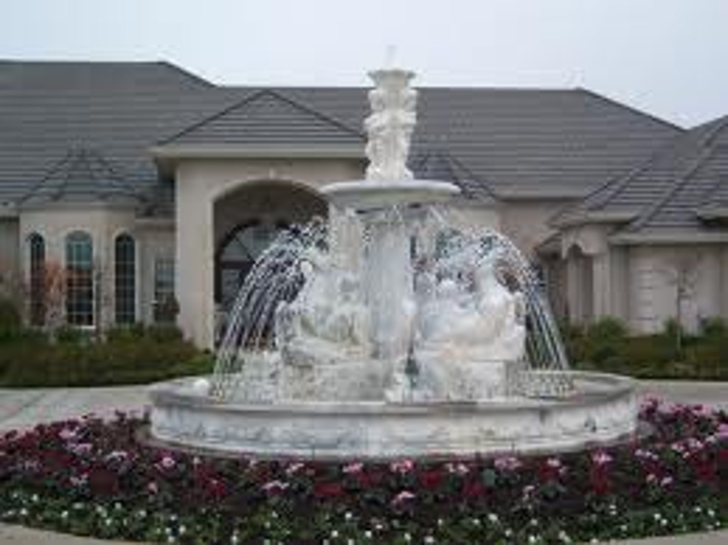 <p>la fuente</p>
