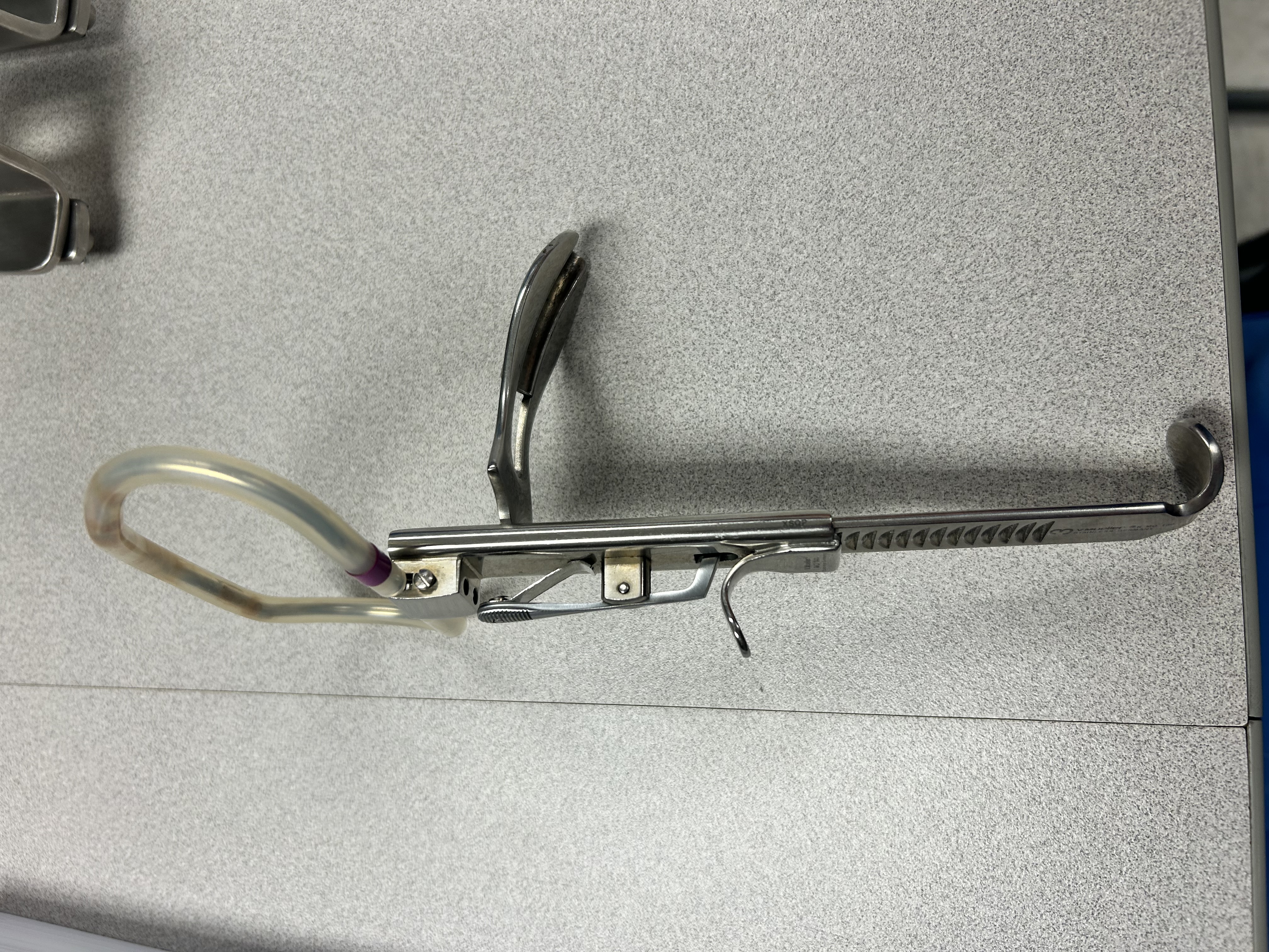 <p>used to take tonsil out</p>