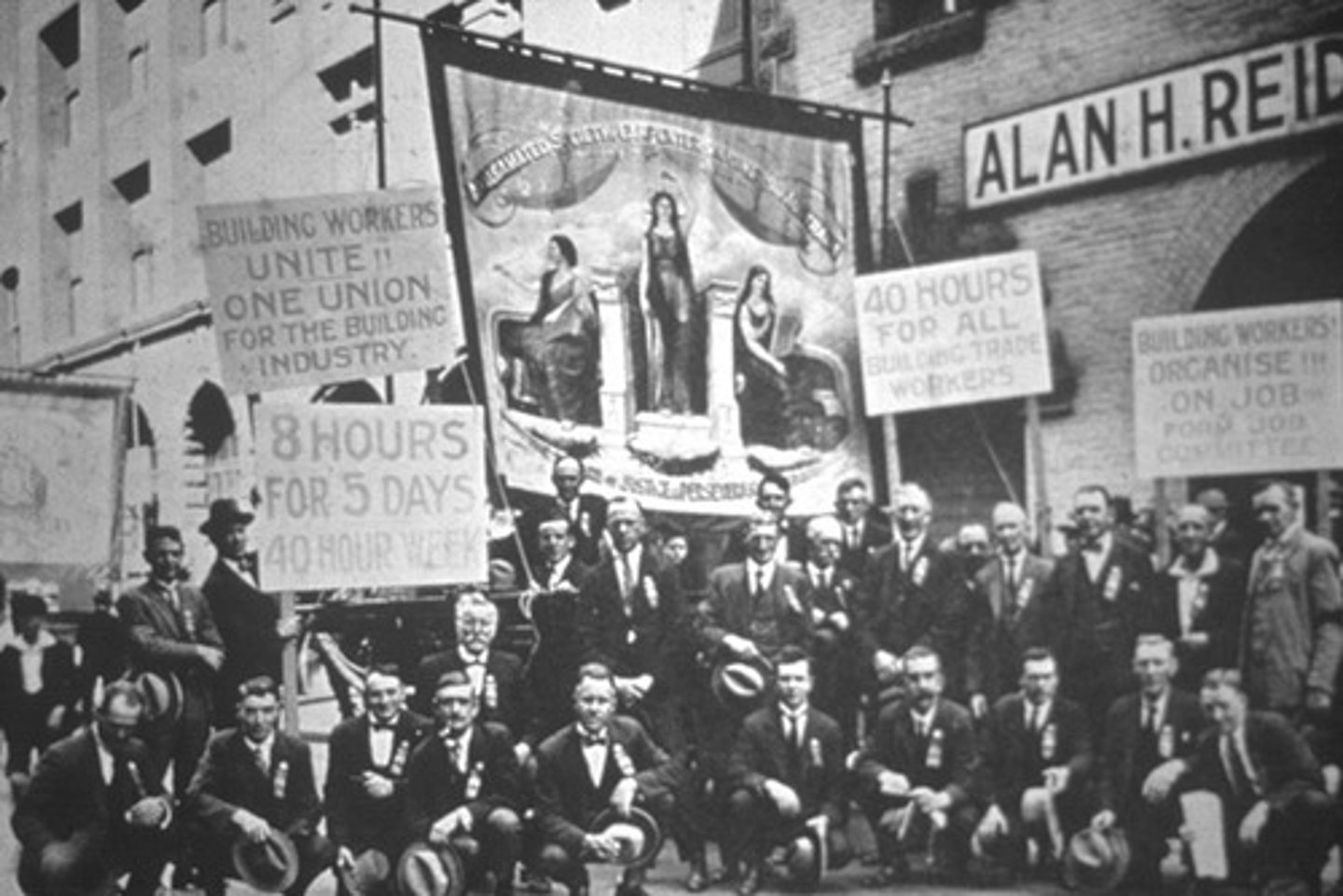 <p>Organization formed by workers whose goals included working for better conditions, higher pay and to give a voice to the working class.</p>