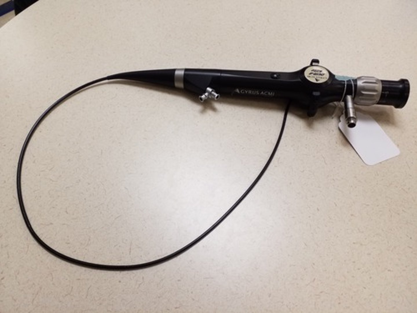 <p>visualizes the urinary tubes that connect the kidneys to the bladder</p>