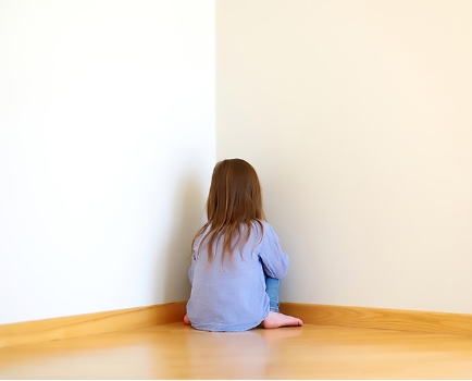 <p>A <strong>punishment</strong> is something that you do if you are going to punish someone.</p><p><span>|ˈpʌnɪʃm(ə)nt|</span></p><p>Наказание</p>