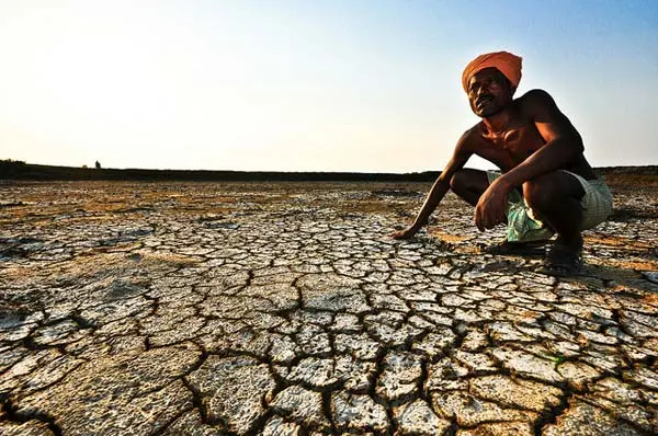 <p>n. a lack, scarcity, inadequate supply; a famine</p>