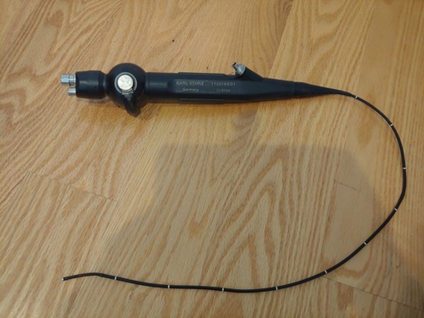 <p>views the airways on screen</p>