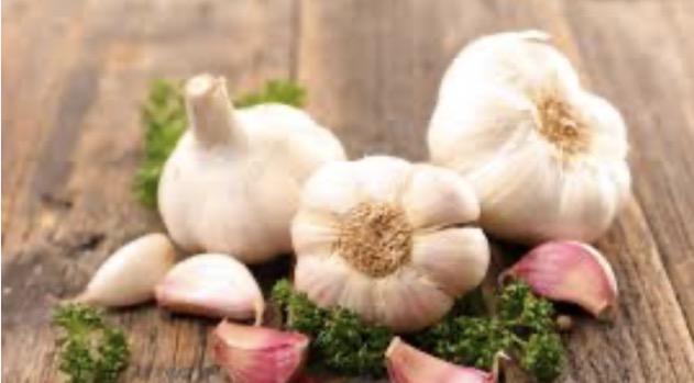 <p>El ajo</p><p>Los dientes de ajo se trituran para hacer pan de ajo.</p><p></p><p></p><p></p><p></p><p></p><p></p><p></p><p></p><p></p><p></p><p></p><p></p><p></p><p></p><p></p>