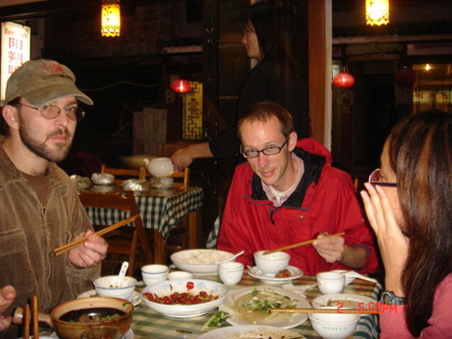 <p>to have dinner</p>