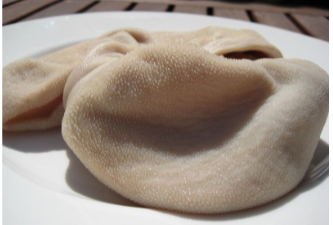 <p>Name: Rumen pillar<br>Primal: Gastrointestinal tract<br>Features: removed from un-scaled tripe, distinctive size and papillae appearance</p>