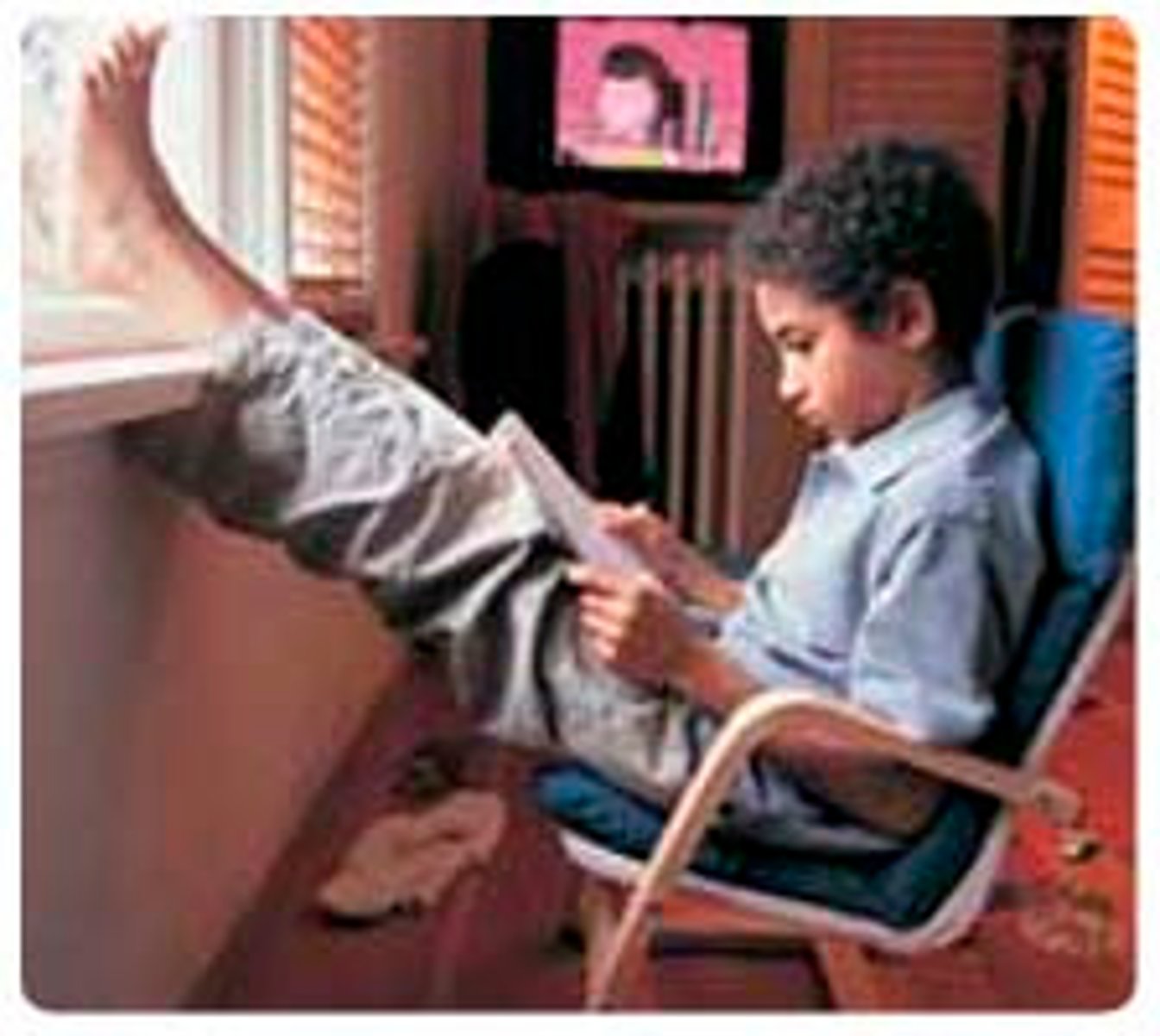 <p>to stay at home (at the house)</p>