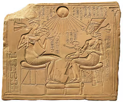 <p>Worship of the Sun&apos;s disk Aten</p>