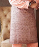 <p>Sarong wrap</p><ul><li><p><span>a traditional Malay skirt-like adornment worn with the "Baju Melayu" (Malay attire) during formal occasions</span></p></li></ul><p></p>