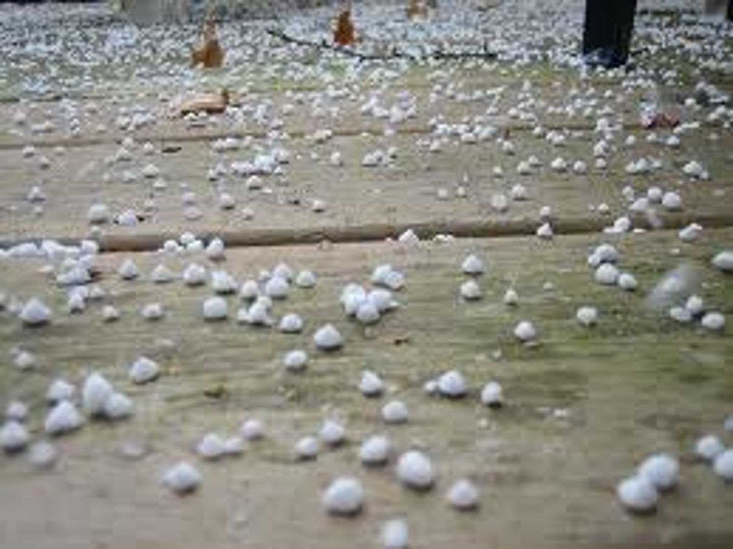 <p>to hail(weather)</p>