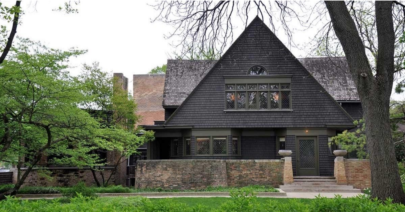 <p>Who designed the Home and Studio in Oak Park?</p>