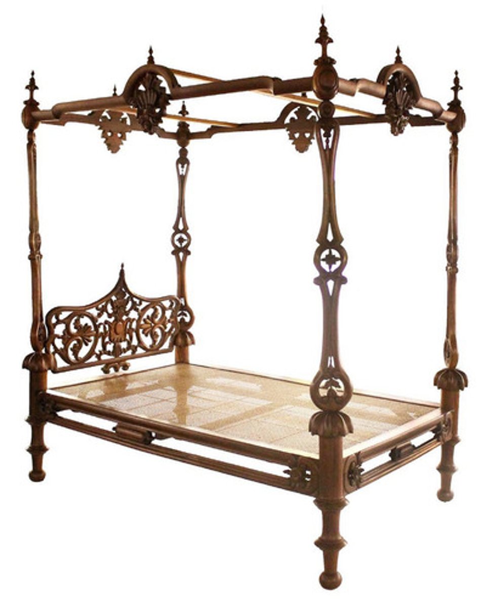 <p>Four poster bed named after a Chinese furniture maker / craftsman who often carved "calabasas" or squash into the posts.</p>