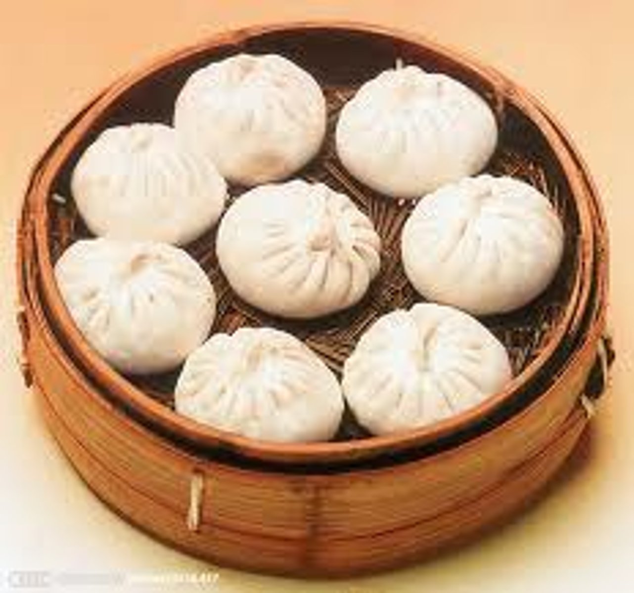 <p>bāozi - bánh bao, túi</p>
