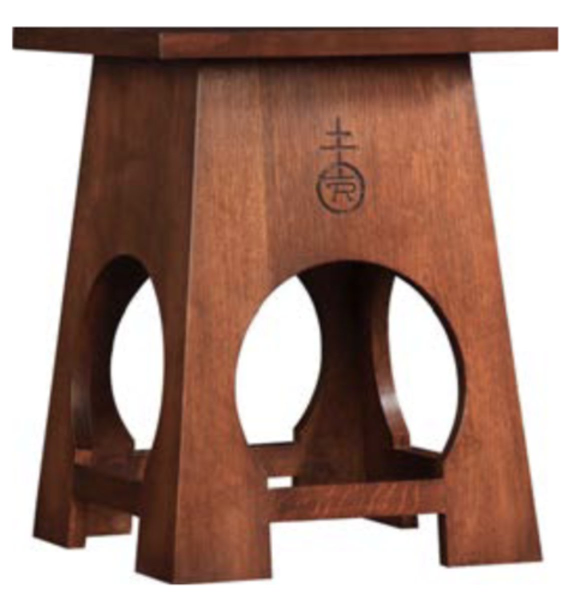 <p>Roycroft<br>used a Guild Mark, pieces are difficult to date because of it</p>